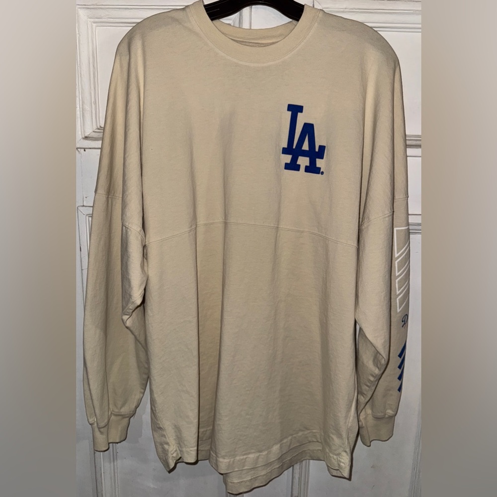 Women’s Los Angeles Dodgers Fanatics Beige 2025 World Series Champions Trophy